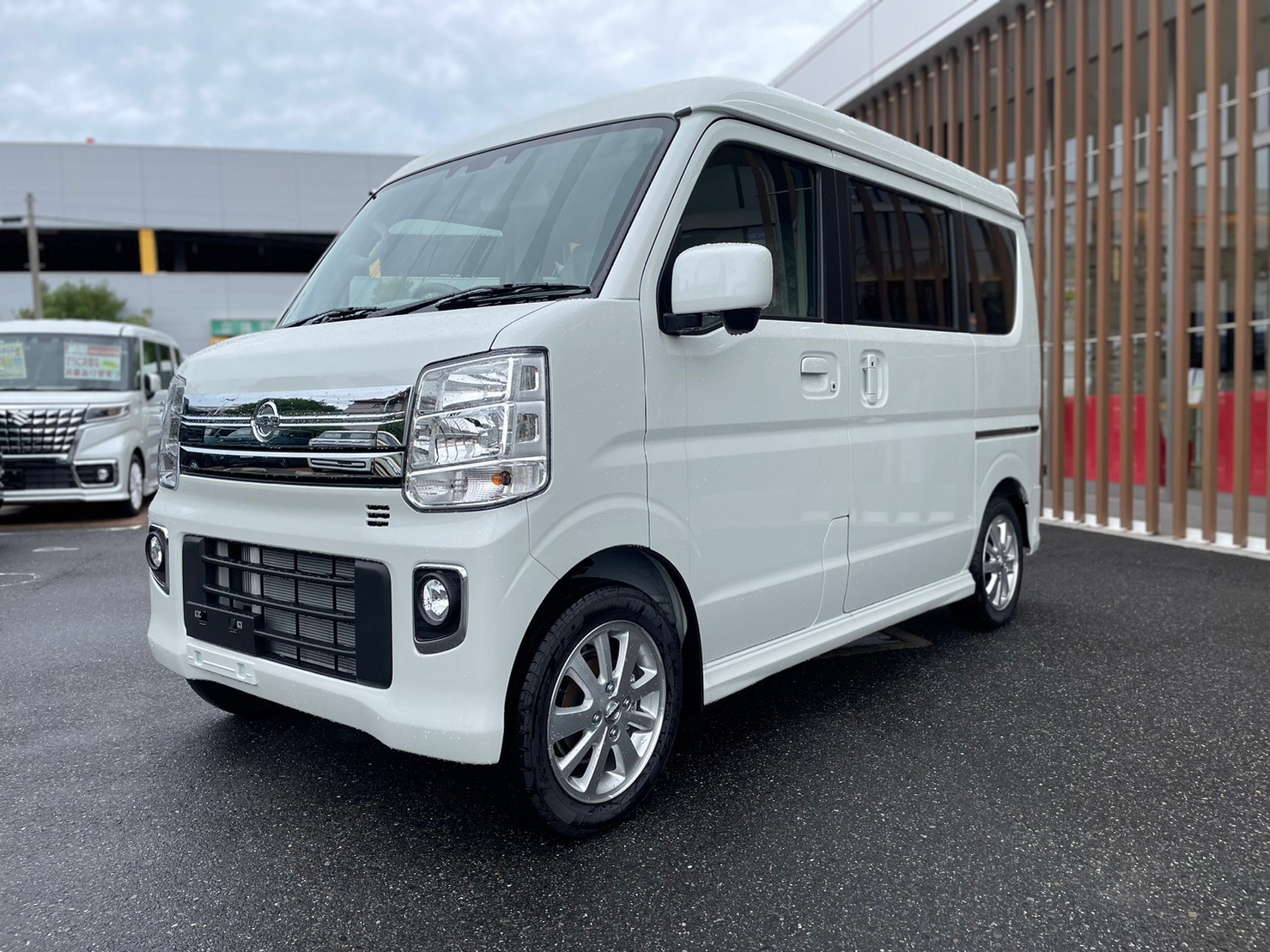 日産 NV100クリッパーリオ E　4WD